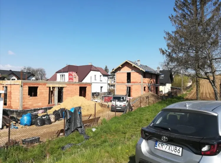 Zakład budowlany Żar — realizacja nr 91