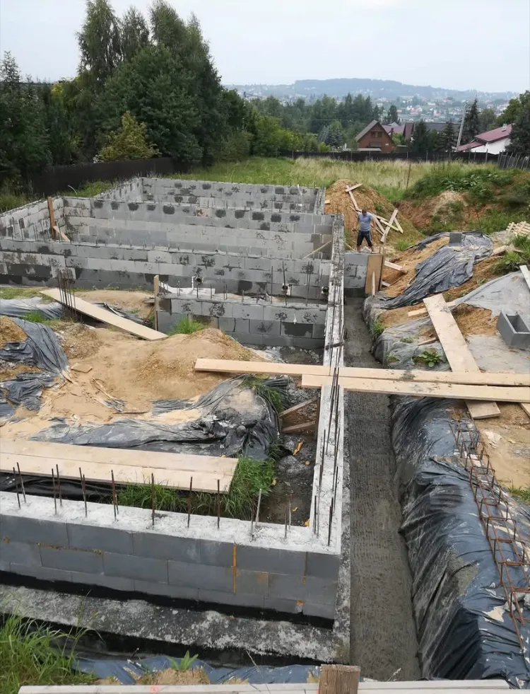 Zakład budowlany Żar — realizacja nr 99